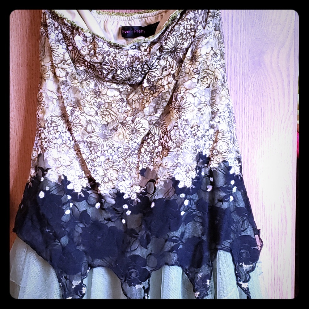 Loose fit airy dress